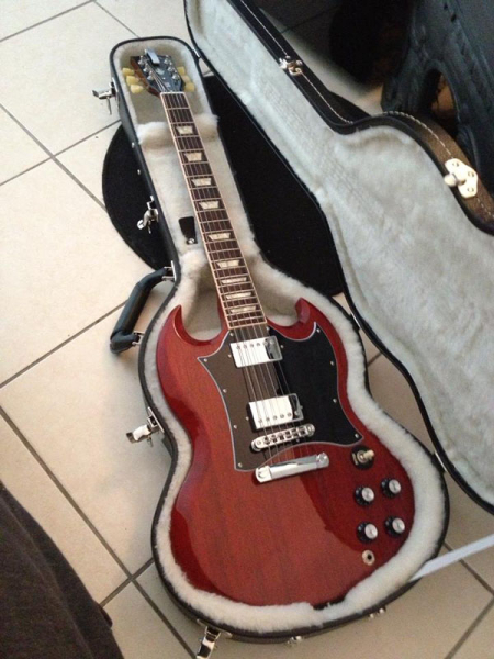 Photo : Gibson SG Standard Cherry 2012 + Cadeau