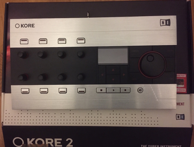 Photo : Native Instruments Kore 2 carte audio midi