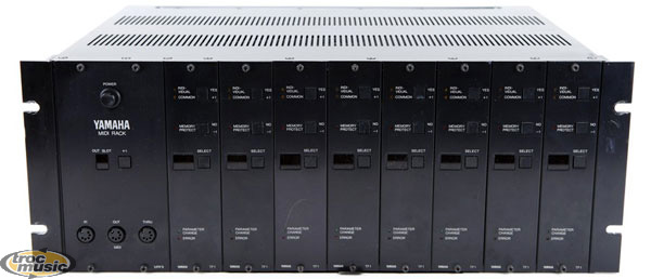 Photo : Synthe   Yamaha  TX 816