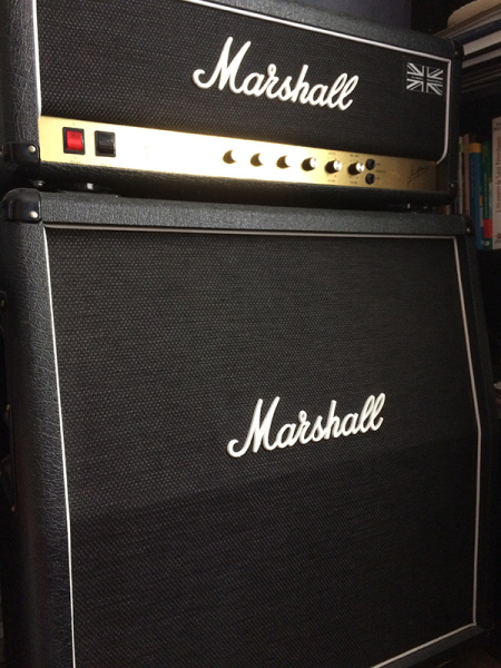 Photo : Marshall   JCM   800 Lead 2203 + Baffle + Pedale