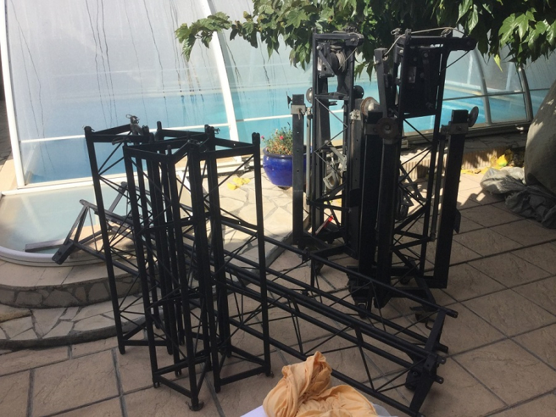 Photo : 2      Pieds     de Levage avec extensions