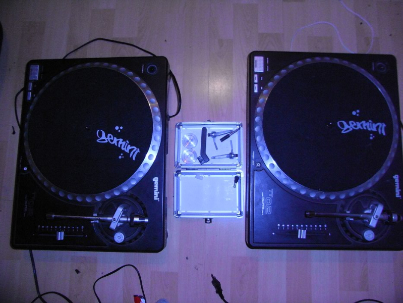 Photo : Gemini           TT02 + cellules Ortofon