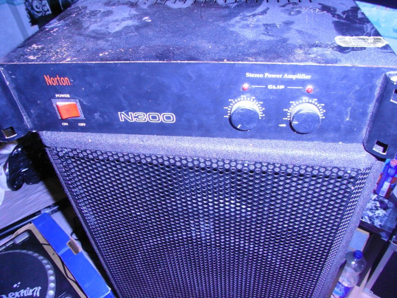 Photo : Ampli         Norton N300