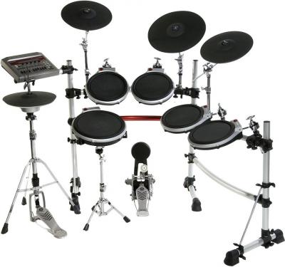 Photo : Yamaha        DTXtreme IIS + Option Ampli Roland