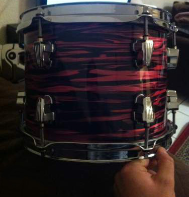 Photo : Ludwig           Keystone Tom 10 Salmon Oyster