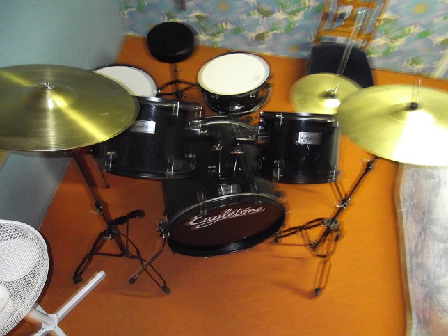 Photo : Batterie Eagletone avec baguettes