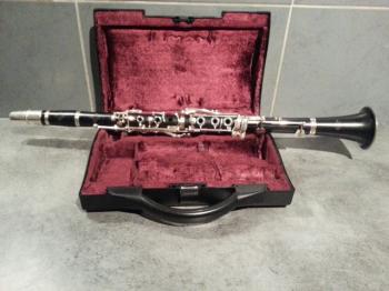 Photo : Buffet Crampon E11 Clarinette Sib + 2 becs
