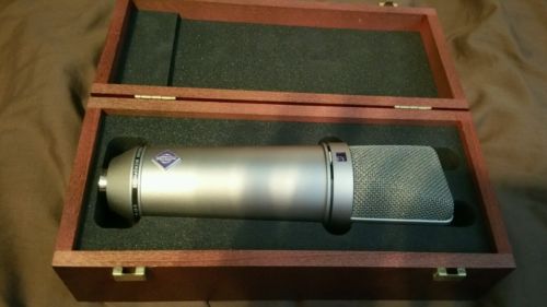 Photo : Neumann   U 87   AI + wood case