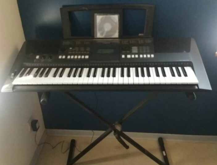 Photo : YAMAHA   PSR   E453 clavier