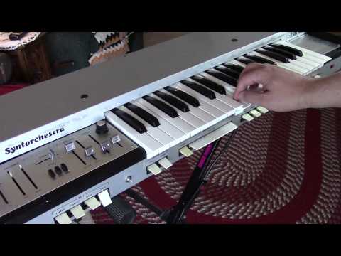 Photo : Farfisa          Syntorchestra