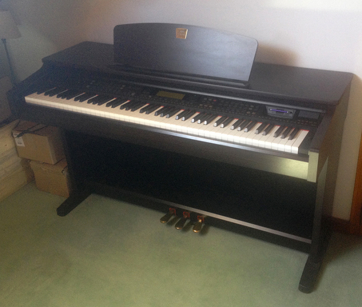 Photo : Yamaha Clavinova CVP 202 88 touches