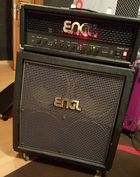 Photo : ENGL             Fireball 100W + Baffle ENGL 4x12