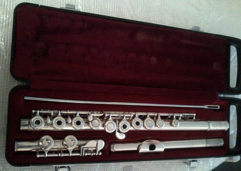 Photo : Flute traversiere d etude YAMAHA