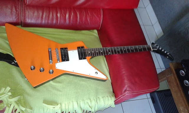 Photo : Gibson Explorer  1990