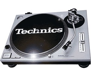 Photo annonce Technics    SL   1200 mk2 + capot + feutrine