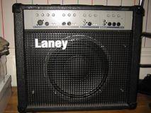 Photo : LANEY            KC 100