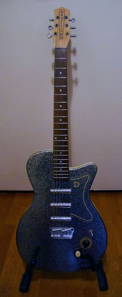 Photo : Danelectro       56U3