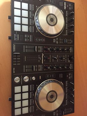 Photo : PIONEER   DDJ   SR sans Serato