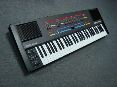Photo : Roland    Juno   106s remis a neuf