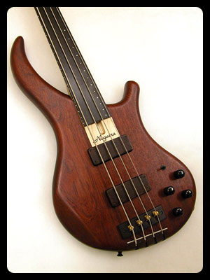 Photo : Fretless         NOGUERA Expression en Bubinga