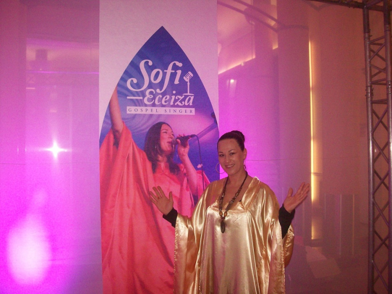 Photo : Chanteuse pour votre Mariage et Cocktail