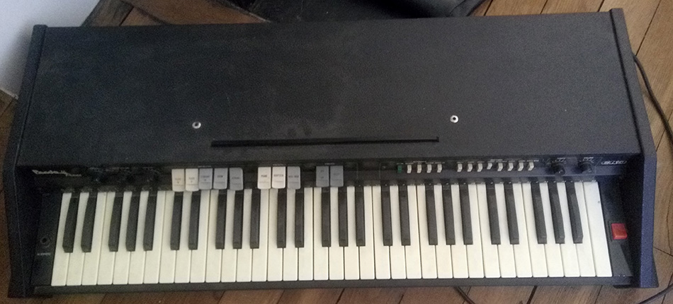 Photo : Piano     61     Eko Panda Vintage & Rare