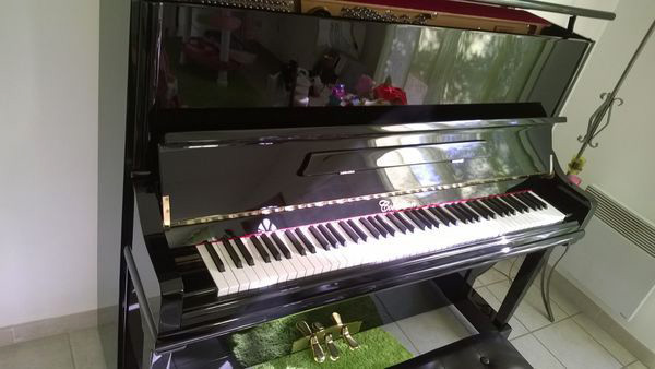 Photo : Piano    droit   Colmann CD130N