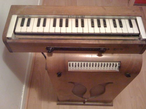 Photo : Ondioline Georges Jenny