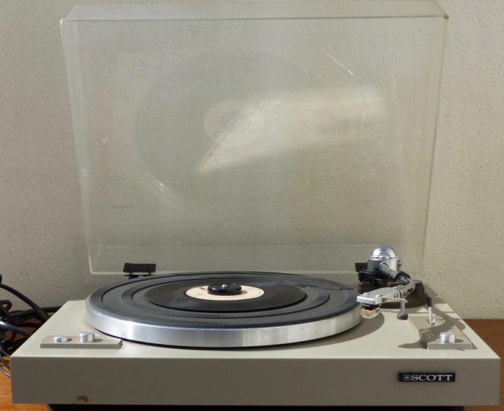 Photo : Platine  Vinyle  SCOTT PS 17A