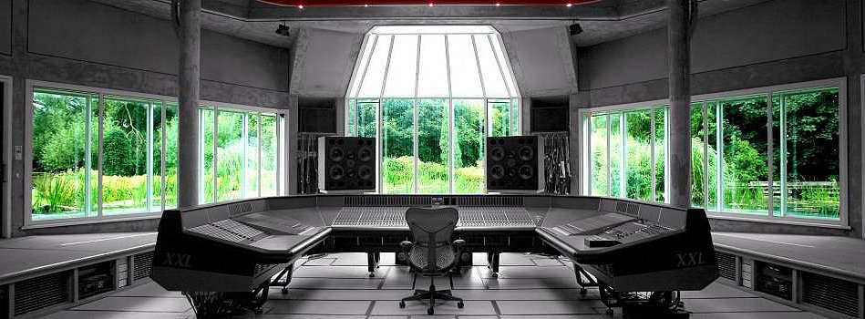 Photo : STUDIO ENREGISTREMENT vide ou avec materiel