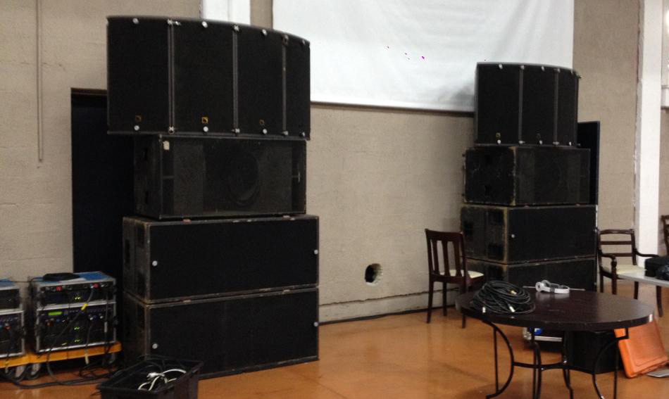 Photo : Sono   L  Acoustics systeme ARCS