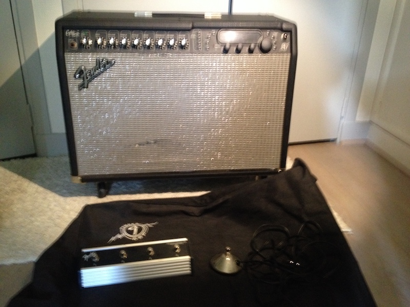 Photo : Ampli   FENDER   Cyber TWIN de 2005