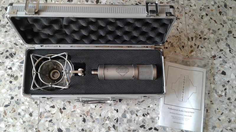 Photo : Micro     STC    2 silver Sontronics