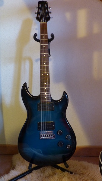 Photo : Takamine        GX 200 de 1987