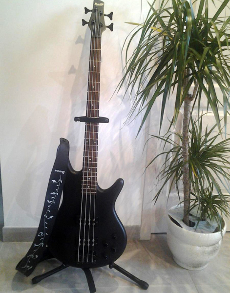 Photo : Ibanez    Gio    soundgear N427