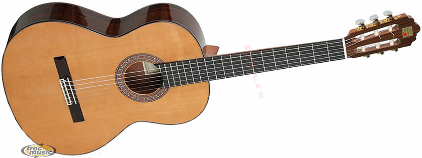 Photo : Alhambra  4  p   guitare classique cordes savarez