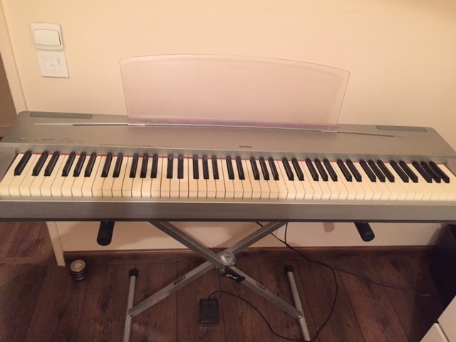 Photo : Piano   Yamaha   P70S 88 touches