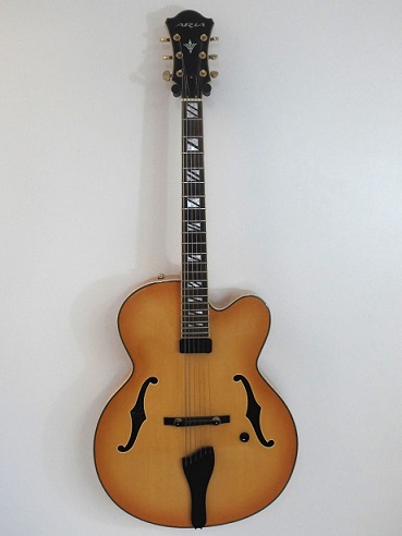 Photo : Archtop            Aria FA71 micro Bartolini