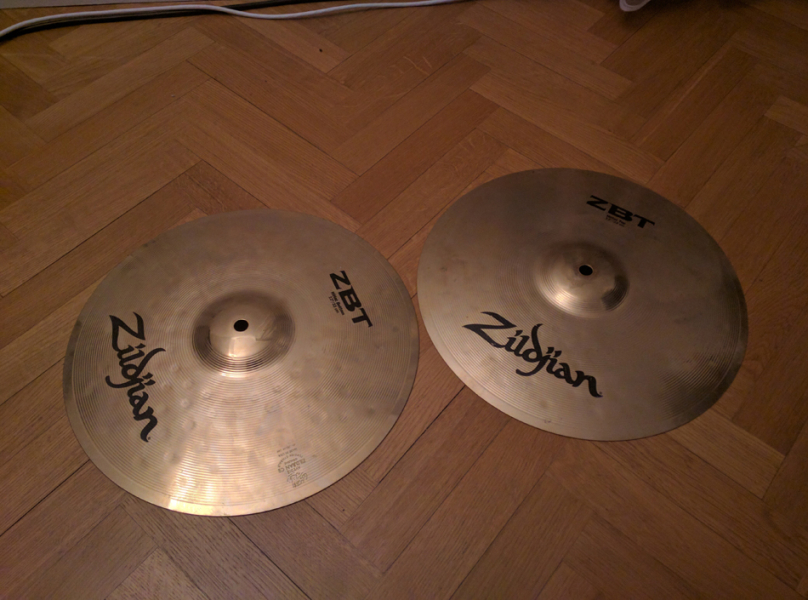 Photo : HI HAT ZILDJIAN 13 ZBT Charleston