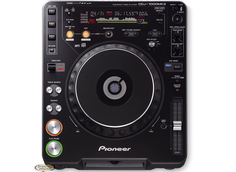 Photo : Pioneer CDJ 1000 mk3 contre Technics SL1210