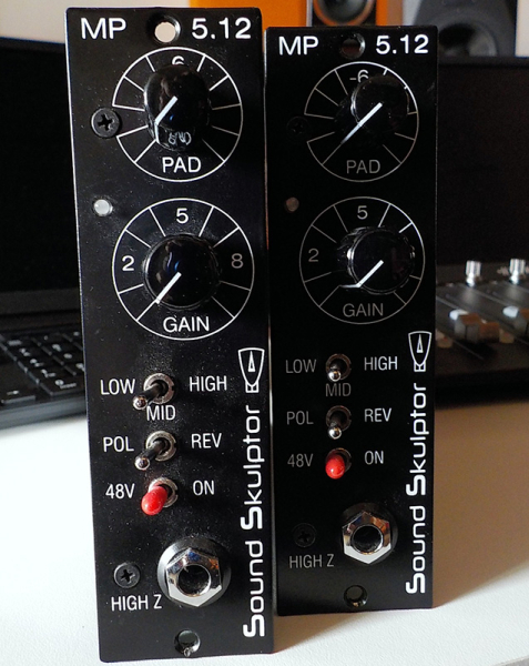 Photo : Preamp  Micro   MP5 12 Sound Skulptor Clone API x2