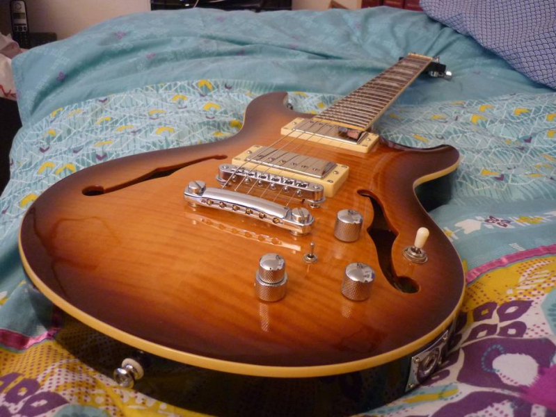 Photo : Cort Demi Caisse M900 Micros Lollar Imperial