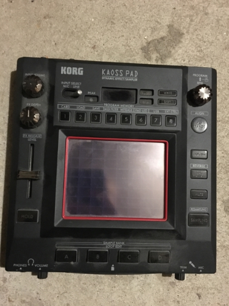 Photo : Korg Kaoss Pad 3 livre nu