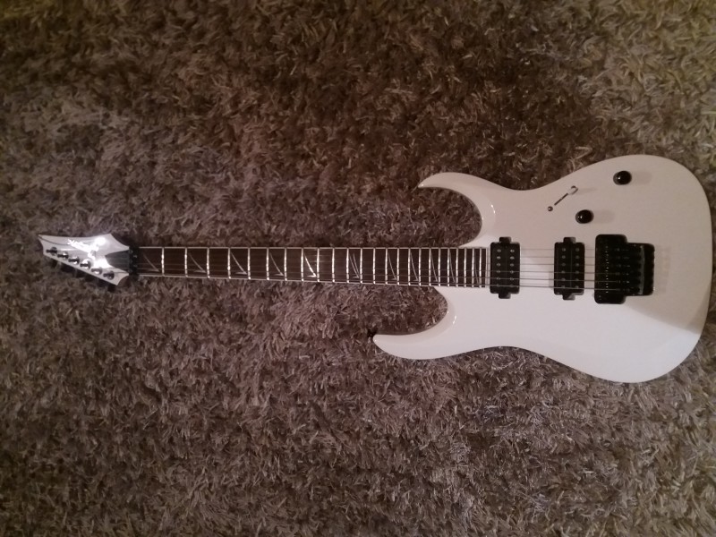 Photo : IBANEZ         RGD320 UPGRADEE