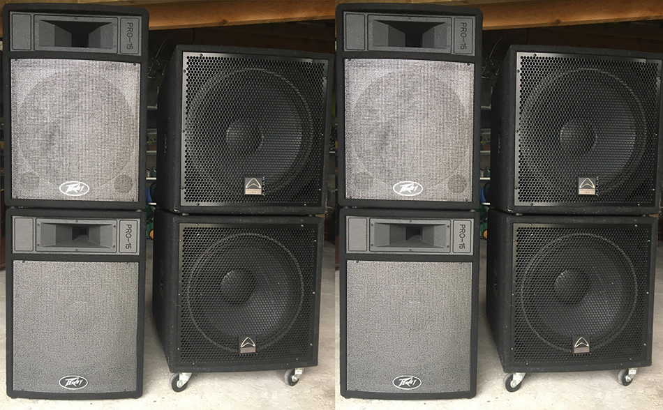 Photo : Wharfedale       Sub x4 + 4 Peavey Pro 15