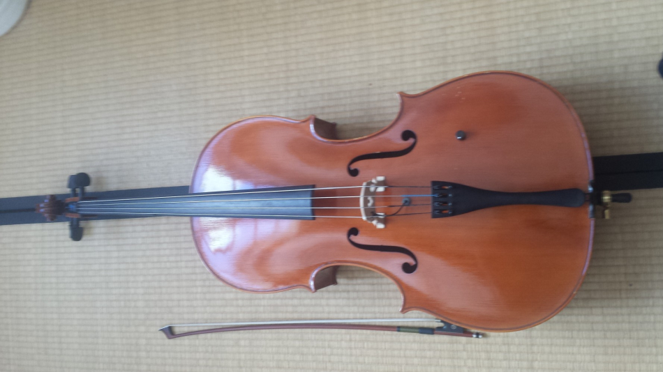 Photo : Violoncelle  d etude gaucher Gougi