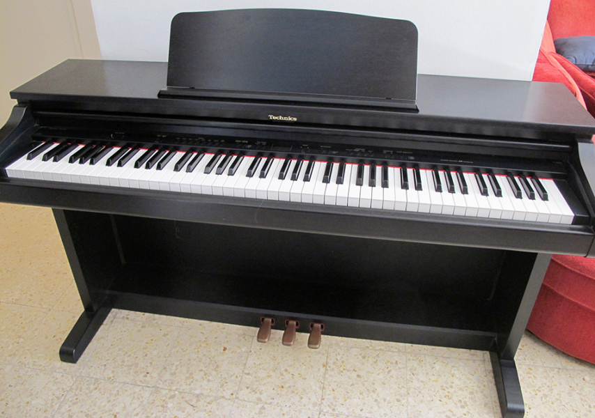 Photo : Piano     88     notes TECHNICS SX PX 224