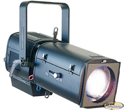 Photo : Projecteurs    Decoupes 714 S Robert Juliat x3