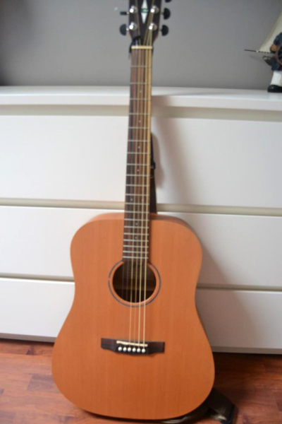 Photo : Cort Earth Grand T acoustique