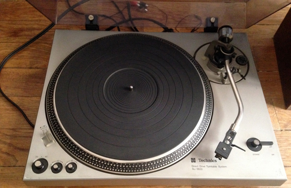 Photo : Technics    SL   1800 VINTAGE
